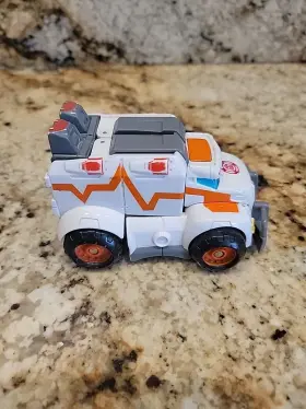 36797 HASBRO Playskool Tranformer Medix Doc Bot Hero Rescue