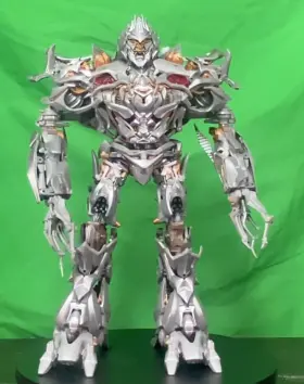 630509794966 HASBRO Transformers Masterpiece Megatron Action