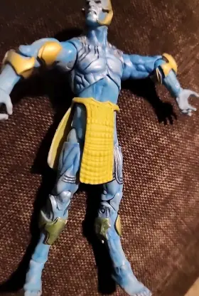 653569569626 HASBRO Marvel Thor Mighty Avenger Invasion Frost #3