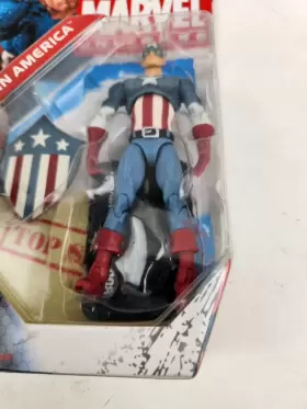 6961761100 HASBRO Captain Marvel Universe Figure Classic #2