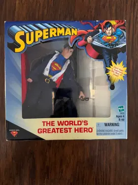 70775 HASBRO Clark Kent Superman Greatest Hero Action Figure