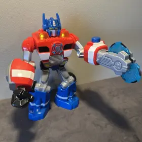 A1075 HASBRO Autobot Optimus Prime Talks Lights Transformers