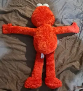 A4256 HASBRO Elmo Singing Talking Big Hugs Toy Sesame Street #2