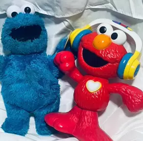 E1964 HASBRO Sesame Street Dance Elmo Sings Cookie Monster #2