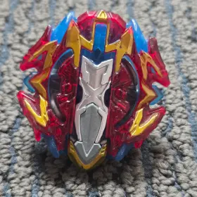 E4735 HASBRO Breaker Xcalius Sword Beyblade Burst Slingshock