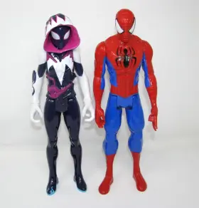 E8730 HASBRO Marvel Ghost Maximum Venom Titan Hero Figures