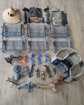 F1180 HASBRO Jurassic Park Command Compound Kenner