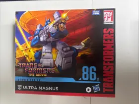F6162 HASBRO Transformers Ultra Magnus Studio Commander