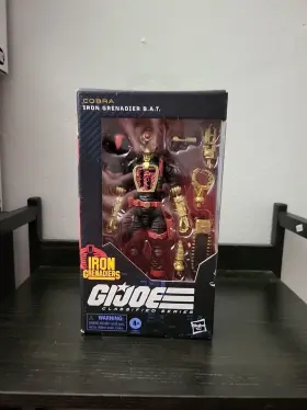 F9860 HASBRO Joe Classified Iron Grenadier