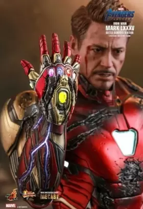 895228602534 HOT TOYS Endgame Iron Lxxxv Battle Figure