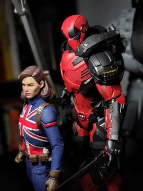 908909 HOT TOYS Armorized Warrior Deadpool Scale Figure #3