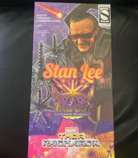 HT906326 HOT TOYS Sideshow Thor Ragnarok Stan Lee Barber