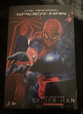 MMS772 HOT TOYS Deluxe