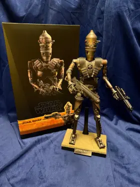 TMS008 HOT TOYS Star Wars Mandalorian Scale Figure