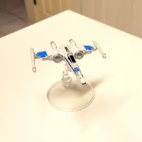 887961791723 HOT WHEELS Star Wars Starships Resistance Wing