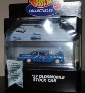 20283 HOTWHEELS Wheels Oldsmobile Car Box