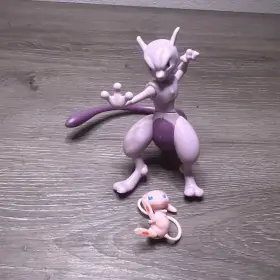 PKW2941 JAZWARES Pok Battle Figure Pack Mew Mewtwo