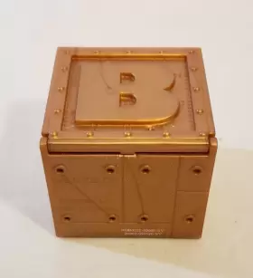 ROB0298 JAZWARES Roblox Mystery Figure Box Heroes Robloxia