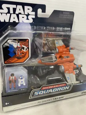 SWJ0330 JAZWARES Star Wars Micro Galaxy Squadron Poe Damerons #2