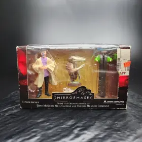 761568102673 JIM HENSON CO Mirror Mask Pvc Set Valentine Guy