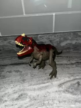 GWD07 JURASSIC WORLD Ceratosaurus Roar Attack Toy Figure Camp