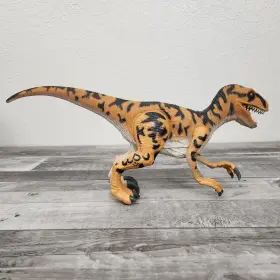076281610665 KENNER Jurassic Park Utahraptor Ripper
