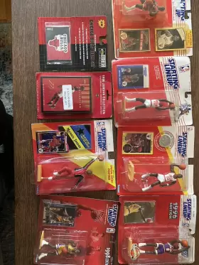 076281678603 KENNER Starting Lineup Michael Jordan Action #2