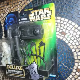 076281697246 KENNER Star Wars Snowtrooper Deluxe Power Force #2