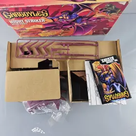 518701-00 KENNER Gargoyles Night Striker Action Figure #3