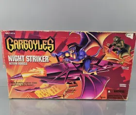 518701-00 KENNER Gargoyles Night Striker Action Figure
