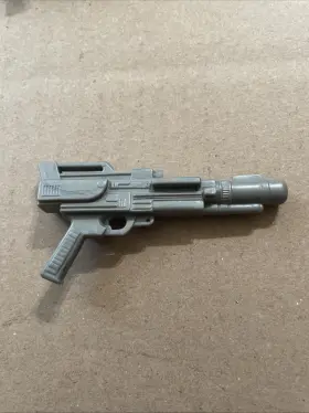 556057 KENNER Soldiers Chip Hazard Figure Weapon Gun Pistol
