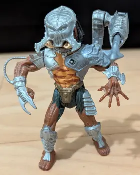 65716 KENNER Predator Cracked Tusk