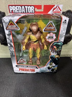 31376 LANARD Predator Falconer Hunter Figure Action