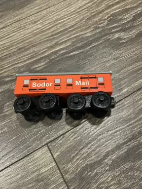 99076 LEARNING CURVE Thomas Wooden Train Sodor Mail Coach