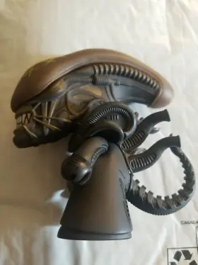 052473116523 LOOT CRATE Alien Vs Predator Avp Titans Figures #2