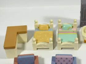 13024 LUDO STUDIO Family House Playset Furniture Bluey #3