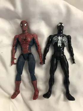035112470892 MARVEL Legends Classics Symbiote Movie Figure