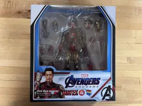 530956471952 MARVEL Mafex Iron Battle