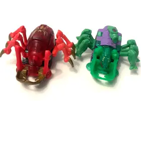 653569947875 MARVEL Ultimate Wars Lizard Vs Iron