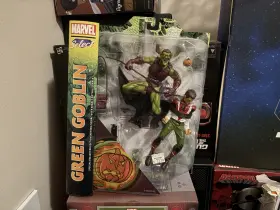 699788107683 MARVEL Diamond Select Goblin Collector Action
