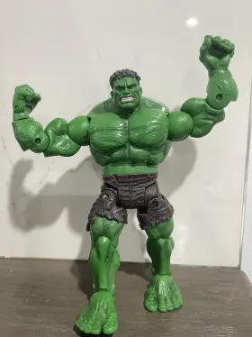 70502 MARVEL Hulk Motion Smash Crush Action Figure Toybiz