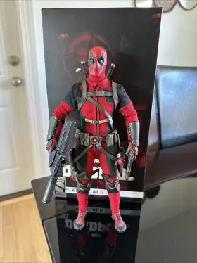 747720223479 MARVEL Sideshow Deadpool Scale Headpool #2