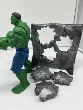 70503 MARVEL TOYS Punching Hulk Wall Action Figure Movie #3
