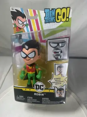 887961741131 MATTEL Teen Titans Go Robin Swappers Action