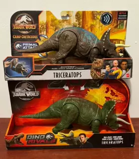 887961752052 MATTEL Jurassic Triceratops