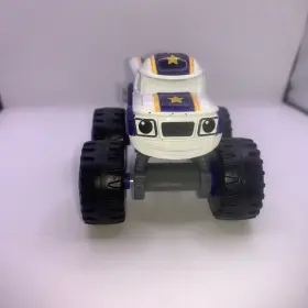 CHH55 MATTEL Blaze Monster Darington Stars