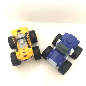 DKV84 MATTEL Monster Toys Tiger Crusher Blaze #2