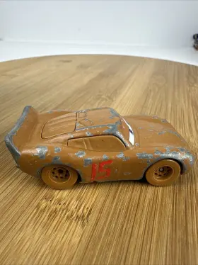 DYB00 MATTEL Disney Pixar Muddy Lightning Mcqueen Chester #2