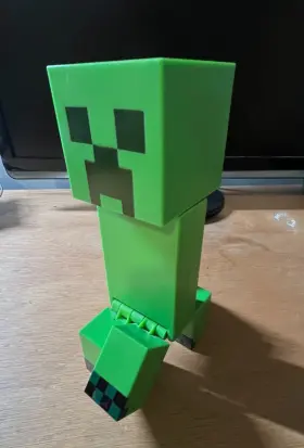 FLC70 MATTEL Mojang Minecraft Creeper Scale Pixelated Action