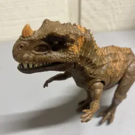 FMM23 MATTEL Jurassic Ceratosaurus #2